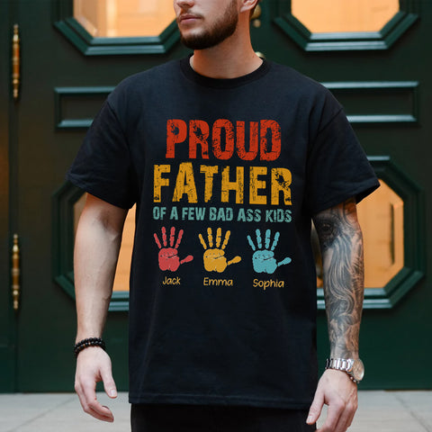 Cool Gifts For Dad, Proud Father Of A Few Badass Kids Handprint Retro, Personalized T-Shirt, Gifts For Daddy Father From Daughter Son, Short Sleeve Tops Tee Shirt, Gifts For Birthday