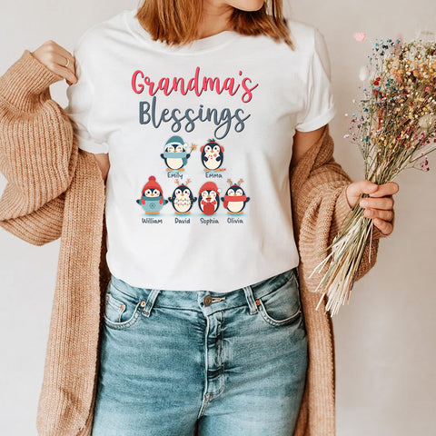 Personalized T-Shirt For Grandma From Grandchildren Gifts For Grandparents Cute Cartoon Penguins Grandma's Blessings Custom Name Short Sleeve Tee Shirt For Christmas Xmas Birthday