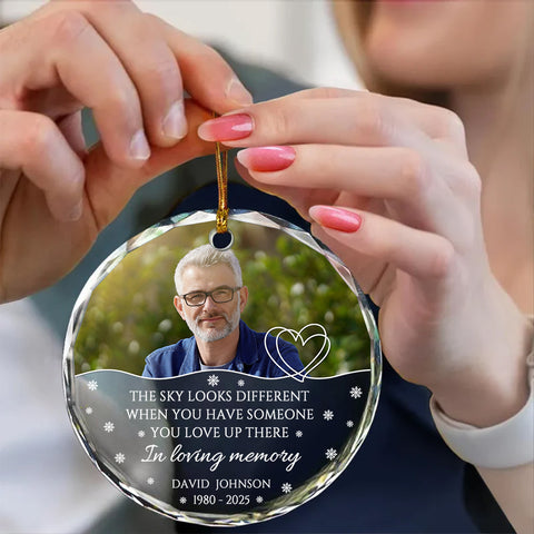 Sympathy Gifts, Memorial Ornament, The Sky Looks Different When You Have Someone You Love Up There Circle Glass Ornament For Loss Of Mom Dad, Xmas Tree Decoration, Funeral Gifts