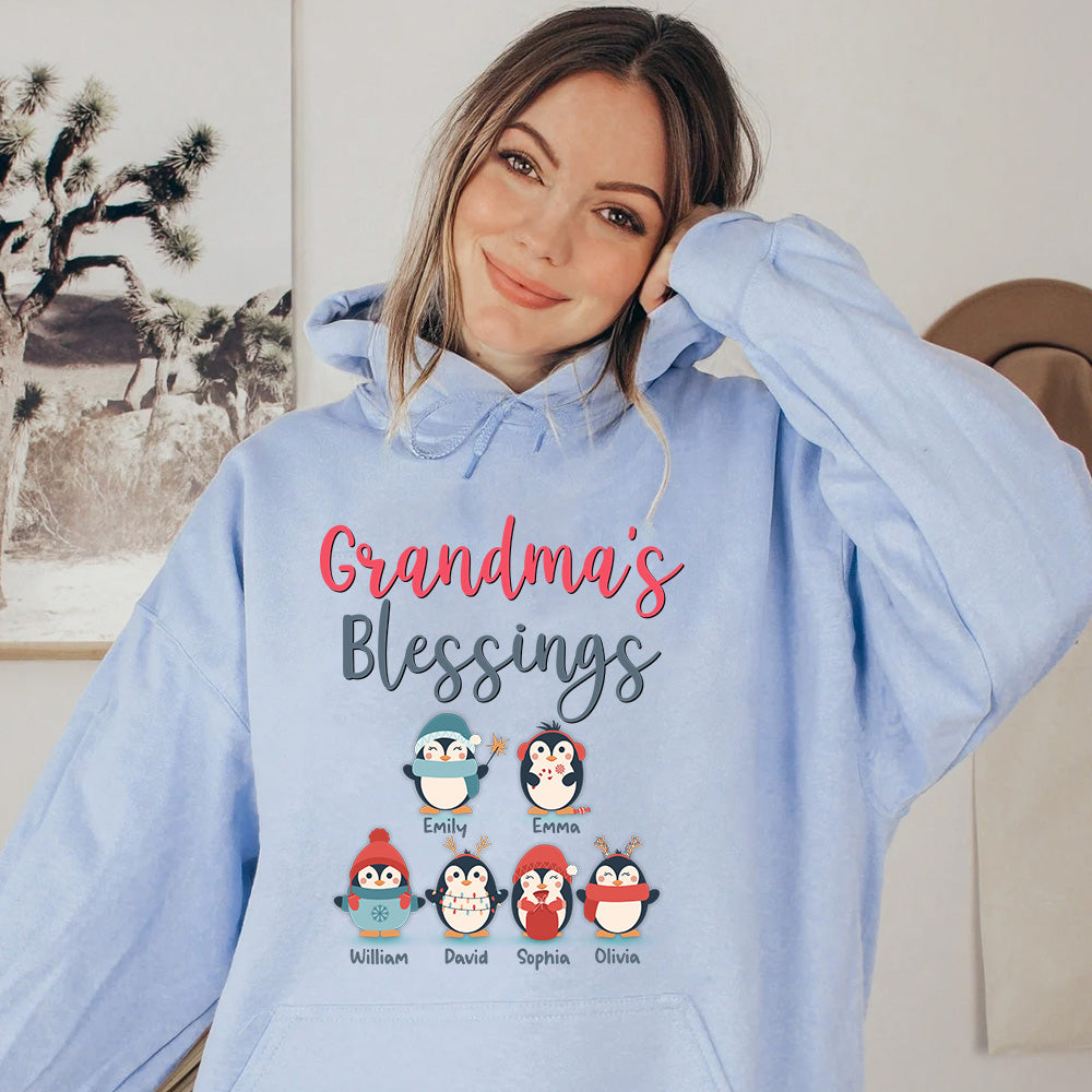 Personalized T-Shirt For Grandma From Grandchildren Gifts For Grandparents Cute Cartoon Penguins Grandma's Blessings Custom Name Short Sleeve Tee Shirt For Christmas Xmas Birthday