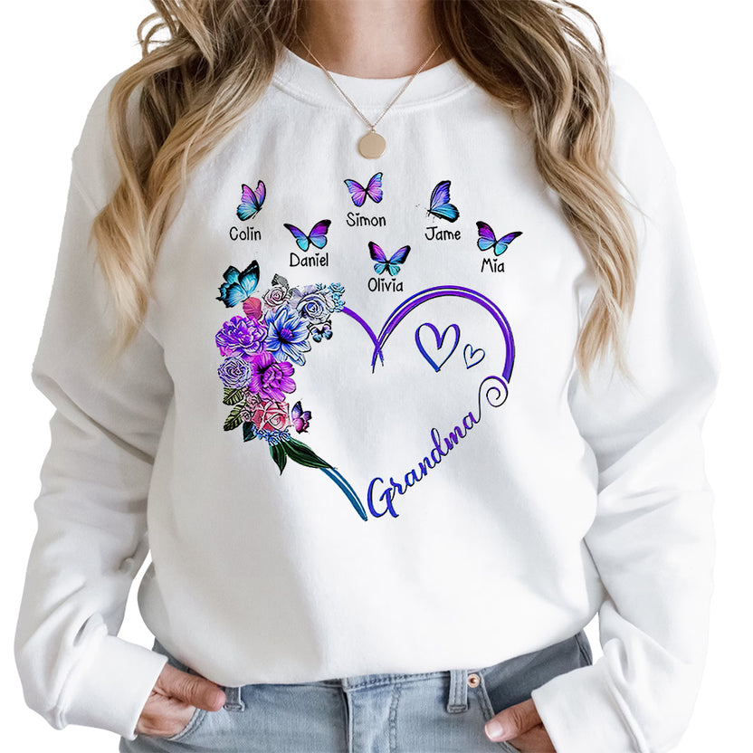 Personalized T-Shirt For Mom Grandma From Grandkids Family Gifts Ideas For Grandparents Grandma Flower Wreath Heart And Butterflies Custom Name Short Sleeve Tee Shirt For Christmas Birthday