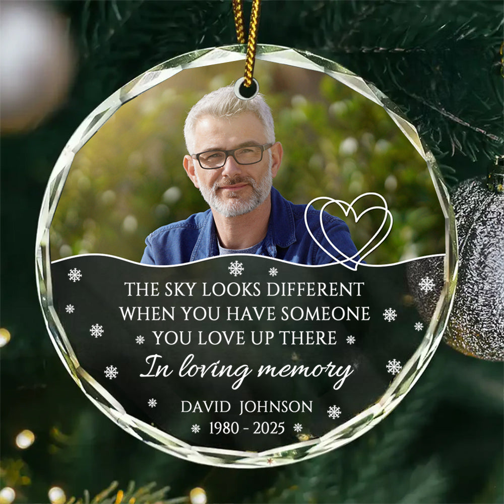 Sympathy Gifts, Memorial Ornament, The Sky Looks Different When You Have Someone You Love Up There Circle Glass Ornament For Loss Of Mom Dad, Xmas Tree Decoration, Funeral Gifts